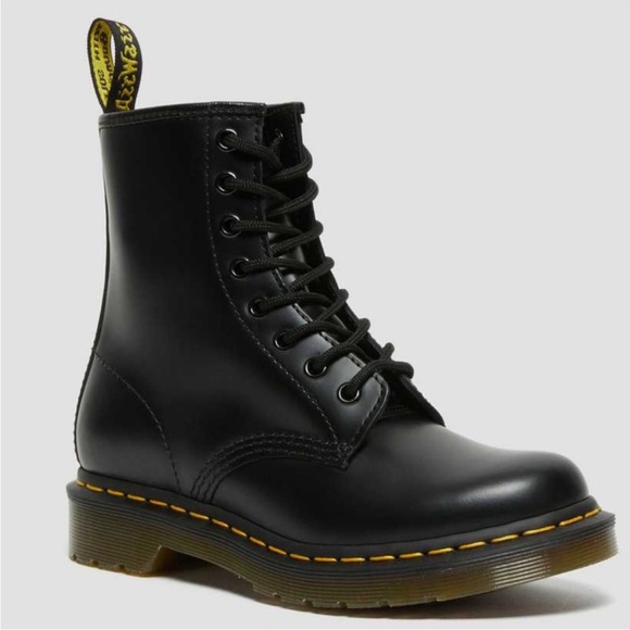 Dr Martens 1460 W smooth black leather boots size 8L - Picture 1 of 6
